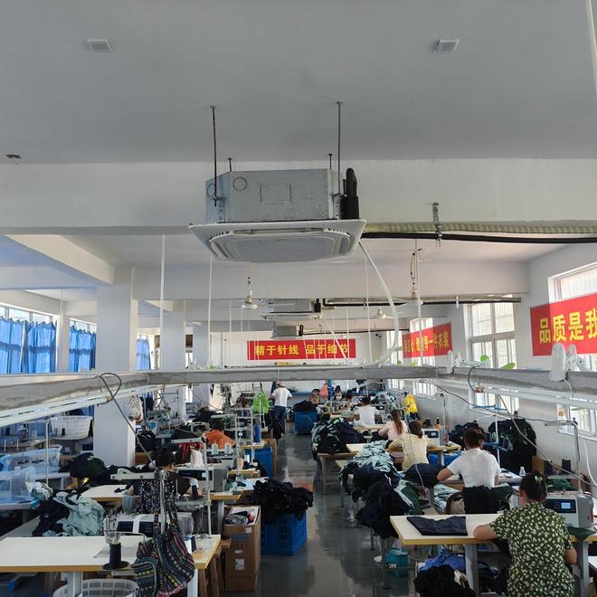 江西生产基地顺利投产pg试玩浙江金裁服饰(图3)